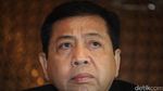 Foto: Senyum Novanto Jawab Penetapan Tersangka Kasus e-KTP
