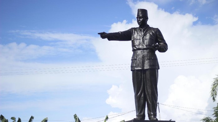 Pemasangan tiang pembangunan Palangka Raya