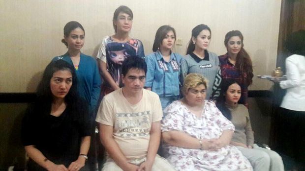 Pretty Asmara Jadi Pengedar Narkoba, Axel Matthew Digiring ke Kantor Polisi