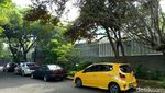 Foto: Situasi di Depan Rumah Besar Novanto di Kebayoran Baru