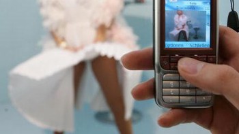 Nokia juga pelopor ponsel berkamera terintegrasi. Foto: Getty Images