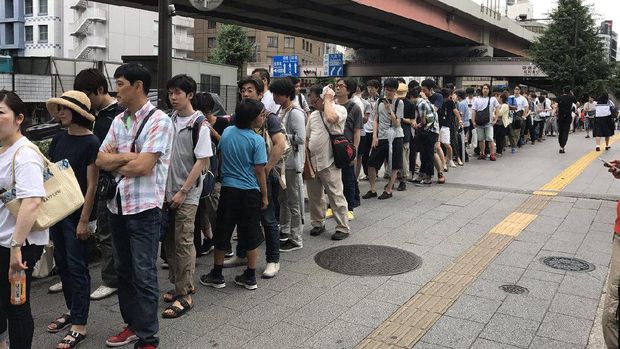 antrean Switch di Jepang.