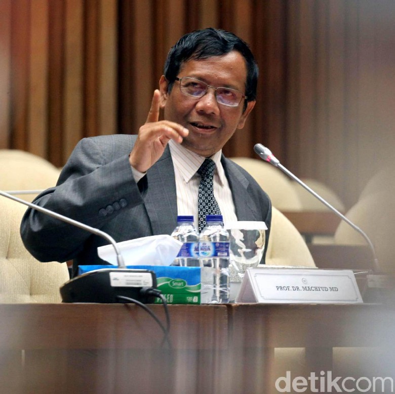 3 Tahun Jokowi-JK, Mahfud MD: Lulus, Nilainya di Atas 55 3 Tahun Jokowi-JK, Mahfud MD: Lulus, Nilainya di Atas 55