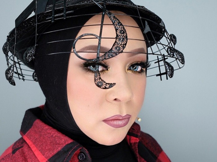 hijab nyentrik melly goeslaw
