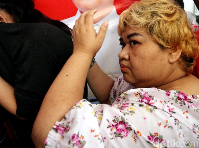 Berkas Kasus Narkoba Lengkap, Pretty Asmara Dipindahkan ke Rutan Pondok Bambu Berkas Kasus Narkoba Lengkap, Pretty Asmara Dipindahkan ke Rutan Pondok Bambu