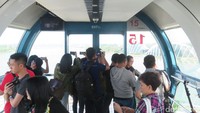 Singapore flyer terdiri dari beberapa kapsul yang mampu memuat 28 orang dalam satu ruangan. Waktu yang dibutuhkan sekitar 30 menit untuk berputar menggunakan Singapore Flyer dari awal naik hingga turun kembali (Ardan/detikTravel)