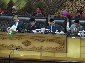 Jadi Tersangka, Novanto Absen di Paripurna DPR