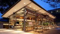Sementara Cafe Melba di Goodman Arts Centre, Singapura memiliki nuansa elegan, relaks sekaligus nyaman. Ini terinspirasi dengan gaya hidup santai di Australia. (Foto: Istimewa)