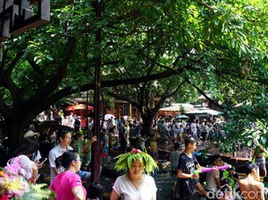 Liburan Musim Panas di China, Seperti Ini Ramainya