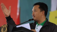 Menpora menyampaikan kekaguman dan salam hormat dari Presiden Jokowi kepada seluruh masyarakat  Musi Banyuasin, khususnya bupati Musi Banyuasin yang telah mensukseskan acara Gala Desa. Pool/dok. Kemenpora.
