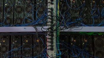 Empat area dengan penambangan bitcoin terbesar di China selain Sichuan saat ini adalah Xinjiang, Inner Mongolia, dan Yunnan. Pemerintah lokal di masing-masing area itu juga sudah melakukan langkah yang sama, yaitu menutup proyek penambangan bitcoin.