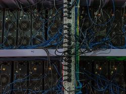 Mengintip Penambangan Bitcoin yang Dirazia Pemerintah China