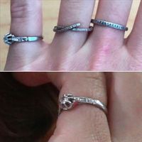 Dear Netizen, Emma Watson Minta Tolong Temukan Cincinnya yang Hilang