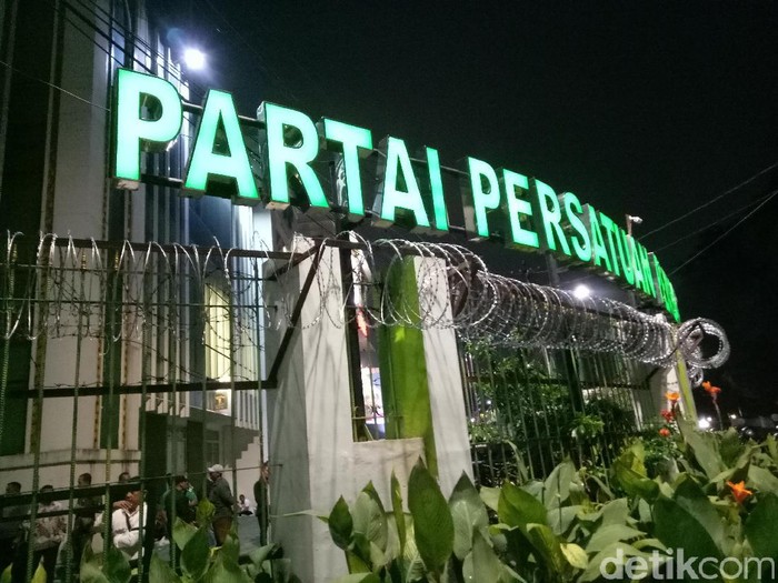 Kantor DPP PPP disegel kawat berduri, Rabu (19/7/2017)