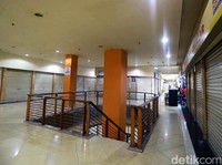 Ritel Ramai-ramai Tutup Gerai Tahun Ini, Ada Apa?