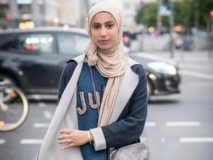 Hijabers Pencetus Emoji Hijab Siap Cetak Sejarah di Piala Dunia 2018
