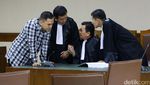 Senyum Saipul Jamil di Sidang Tuntutan