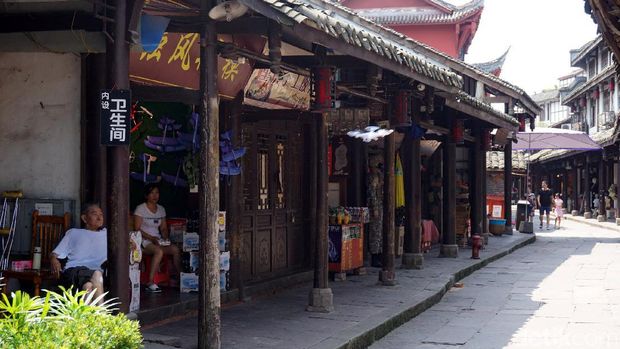 Jalanan Huanglongxi yang masih terjaga sampai sekarang (Wahyu/detikTravel)