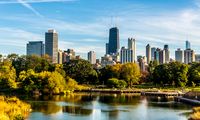 Pemandangan yang dapat kita nikmati di Taman Lincoln Park