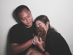Oka Mahendra Meninggal, Awkarin: Karin Hancur Banget, Ka!