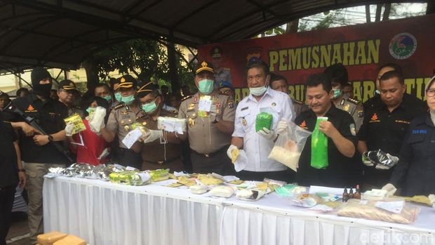  Pemusnahan barang bukti narkoba di Mapolda Sumut, Rabu (19/7/2017)