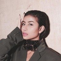 Wajah Awkarin memiliki transformasi yang cukup besar ketika sebelum dan sesudah pacaran dengan Oka Mahendra Putra Foto: Dok. Instagram/awkarin