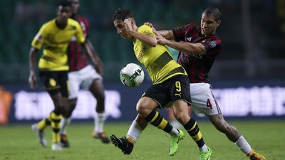 Duel Milan vs Dortmund di China