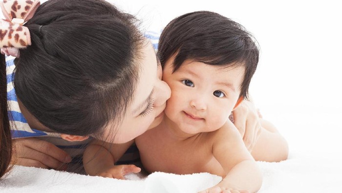 Ciuman Mematikan: Ketika Bayi Meninggal Kena Virus dari Sariawan