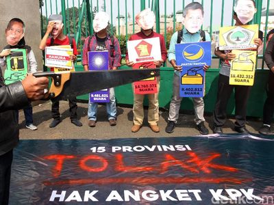 Demo Tolak Pansus Angket KPK