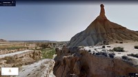 Di awal musim keenam, Daenerys Targaryen diceritakan melintasi Dothraki Sea. Lokasi adegan ini difilmkan rupanya ada di Bardenas Reales, sebuah gurun cantik di sebelah utara Spanyol (dok Google Street View)