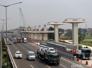 Luhut Ajak Swasta Ikut Danai Proyek LRT Jabodebek