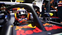 Halo diklaim jadi satu-satunya perlengkapan keselamatan yang lolos tes menghindarkan benturan dengan ban dalam kecepatan 241 km/jam mph. (Dan Istitene/Getty Images)