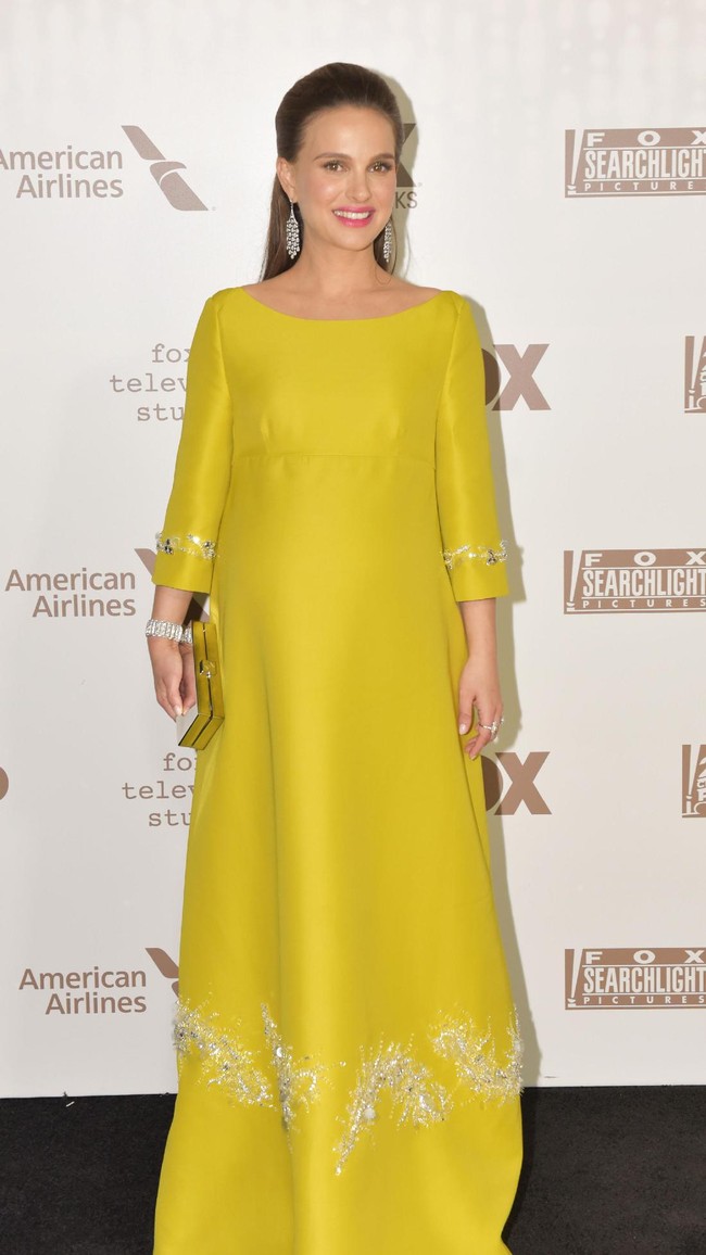 Natalie Portman attends FOX and FXs 2017 Golden Globe Awards after party at The Beverly Hilton Hotel on January 8, 2017 in Beverly Hills, California.  (Photo by Rodin Eckenroth/Getty Images)