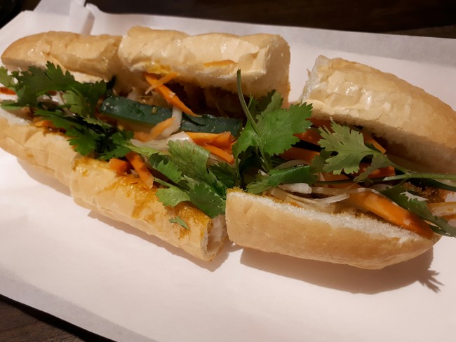Keracunan di Resto Vietnam hingga Kolektor Minuman Soda