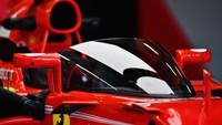 Konsep lain yang pernah juga dicoba sebagai pelindung pebalap adalah semacam perisai, yang sebenarnya lebih menyerupai kaca mobil. (Dan Mullan/Getty Images)