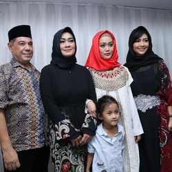 Ibunda Minta Raffi Ahmad Beli Apartemen Jupe, 40 Harian Vidi Aldiano