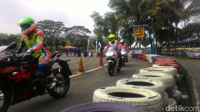 Tipikal Pengendara Motor Seperti Ini yang Biasanya Nyusahin di Jalanan
