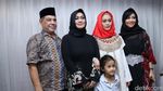 Dear Nia dan Della Perez, Ingat Momen-momen Ini?