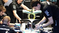 Halo yang rencananya akan digunakan ini didesain dan dikembangkan oleh tim Mercedes. (Dan Istitene/Getty Images)