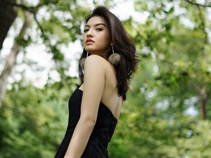 Foto Bareng Tony Fernandes, Raline Shah Jadi Direktur AirAsia?