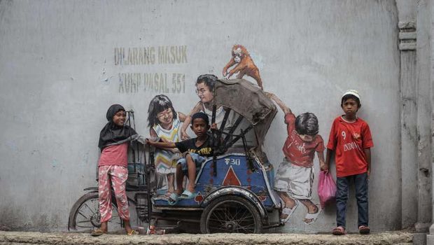 Mural-mural di Sumatera Kritik Industri Kelapa Sawit
