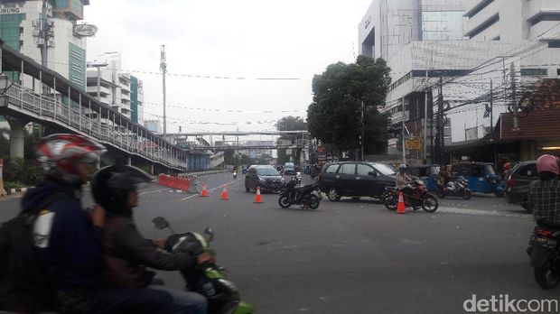 Pengalihan Arus Simpang Matraman Masih Dilakukan hingga Sore Ini