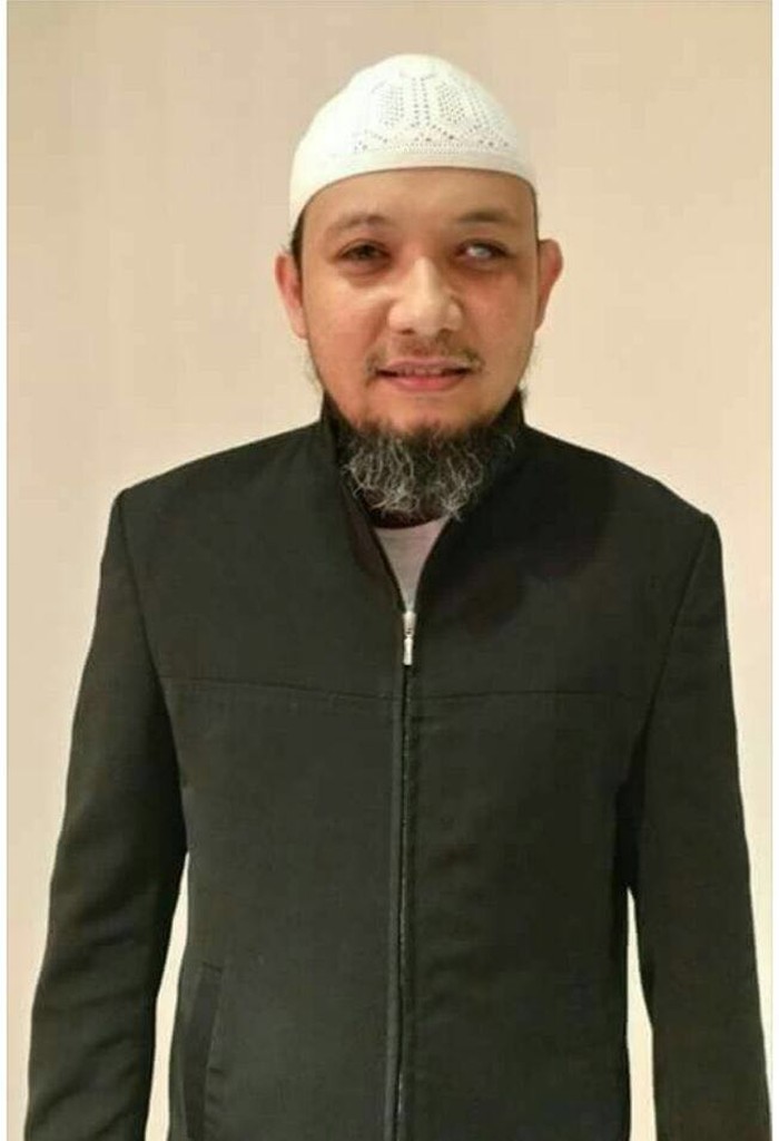 Novel dengan Senang Hati Diperiksa Polisi Sebelum Operasi Mata