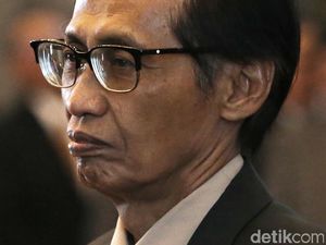 Cerita Artidjo Alkostar Dikerjai Teman Suruh Beli Mobil Hummer