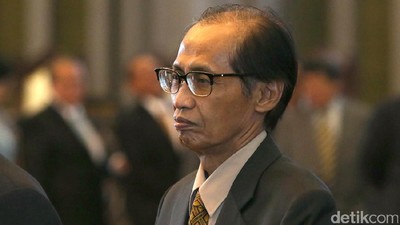 Foto: Sebelum Ahok, Mereka Diadili Artidjo