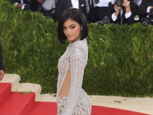 Ultah ke-20, Kylie Jenner Sukses Raup Rp 5,6 Triliun dari Bisnis Kosmetik