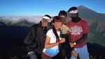 Foto: Jangan Ditiru! Kelakuan Pendaki Ndeso Petik Edelweiss Rinjani