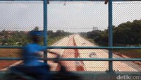 Jalan Tol Cijago membentang dari Cimanggis hingga Cinere sepanjang 14,6 kilometer.