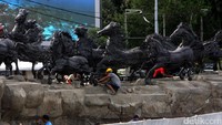 Selanjutnya ada Patung Arjuna Wijaya karya Nyoman Nuarta. Lamhot Aritonang/detikFoto