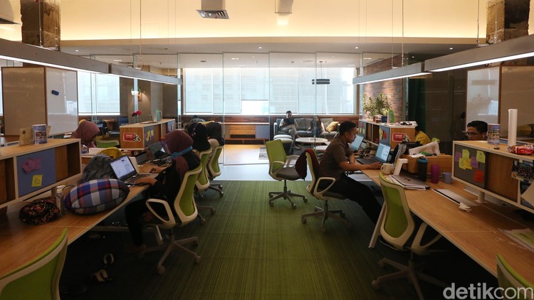 Menjelajahi Kantor Baru Go Jek Yang Bikin Ngeces